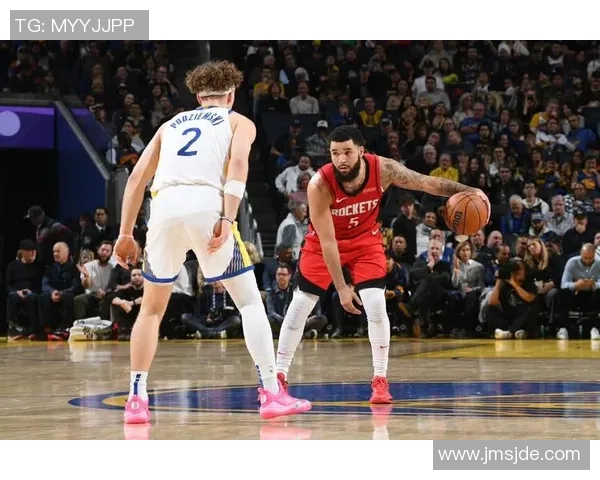 2016年2017年勇士与雷霆的激烈对决回顾与分析