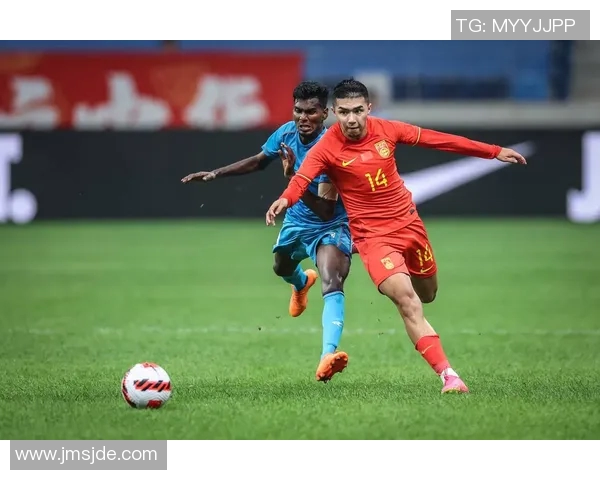 东京绿茵与扎幌岗的激烈对决展现足球魅力与团队精神的碰撞