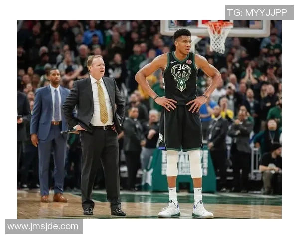 字母哥选择暂不续约期待雄鹿表现能否争冠成功