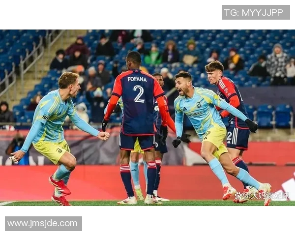 波兰特与费城联的激烈对决揭示了足球战术与团队合作的重要性 波兰特与费城联的激烈对决揭示了足球战术与团队合作的重要性