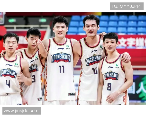 2015年新疆队与同曦队激战回顾：精彩瞬间与赛季亮点分析