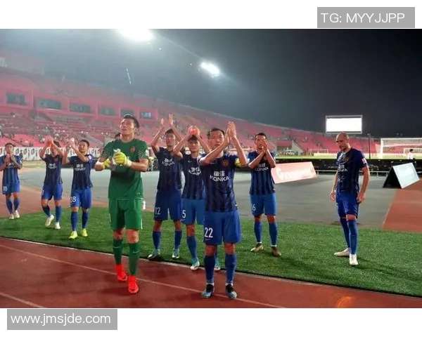 天津泰达迎战江苏苏宁中超联赛精彩对决引发球迷热议