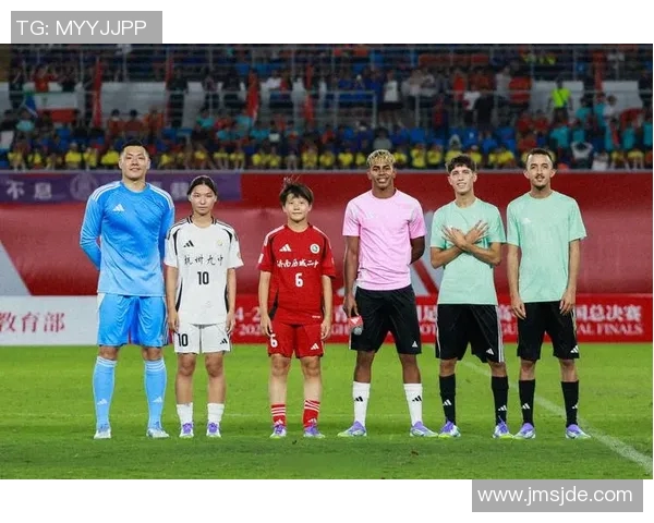 费兰托雷斯的崛起之路:从青训天才到国际赛场的闪耀明星 费兰托雷斯的崛起之路:从青训天才到国际赛场的闪耀明星