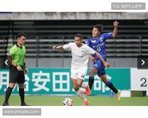 鸟栖沙岩迎战横滨水手争夺联赛关键三分的激烈对决 鸟栖沙岩迎战横滨水手争夺联赛关键三分的激烈对决