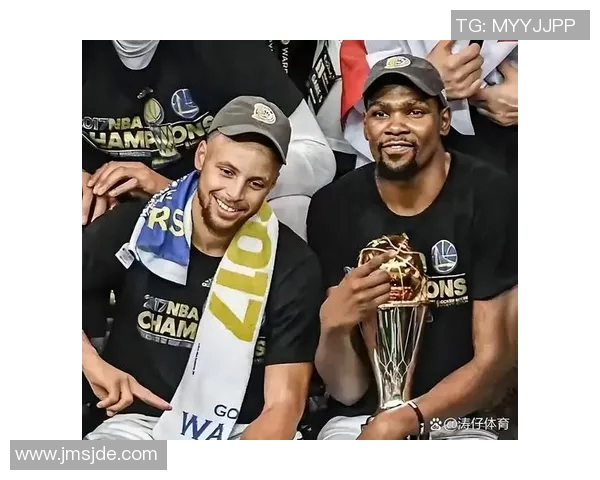 骑士与勇士总决赛阵容对比分析揭示双方实力差异与战术布局