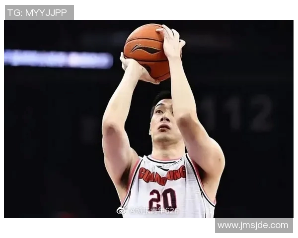 任骏飞领衔球队奋战新赛季展现篮球风采与团队精神的精彩旅程 任骏飞领衔球队奋战新赛季展现篮球风采与团队精神的精彩旅程