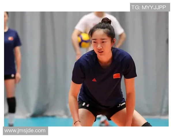 对话杨丽：回顾她的排球生涯与心路历程的精彩瞬间