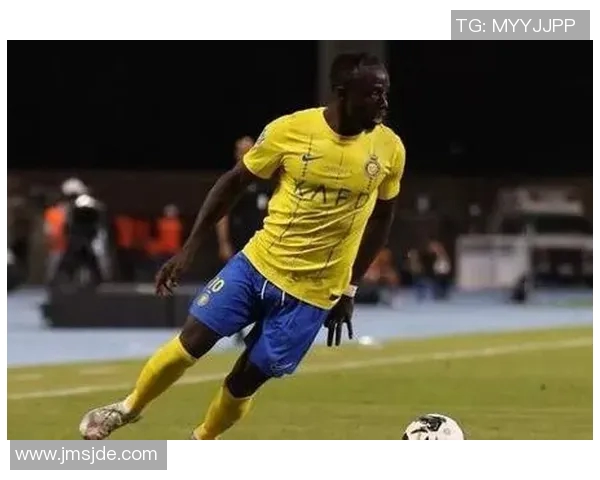 马内的足球之路：从塞内加尔小镇到欧洲顶级联赛的辉煌历程