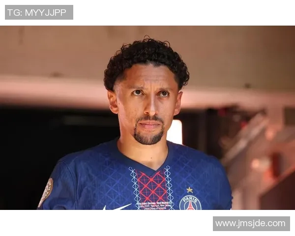 马尔基尼奥斯：从年轻天才到足坛巨星的成长之路与辉煌成就